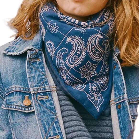 Madewell Navy Blue Quilted Bandana - Picture 4 of 4